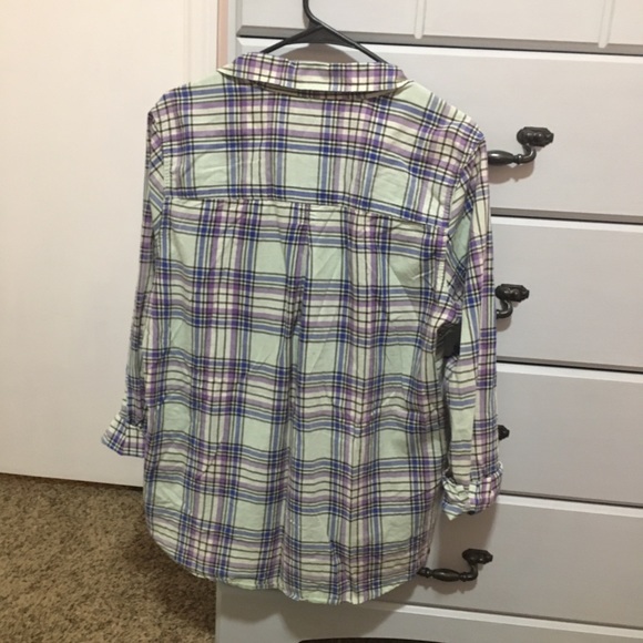 American Eagle “Boyfriend Shirt” colorful flannel - Picture 5 of 5